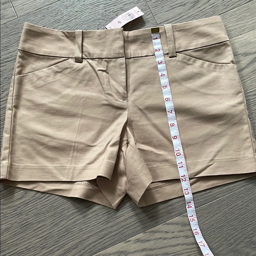 Ann taylor signature short- new
